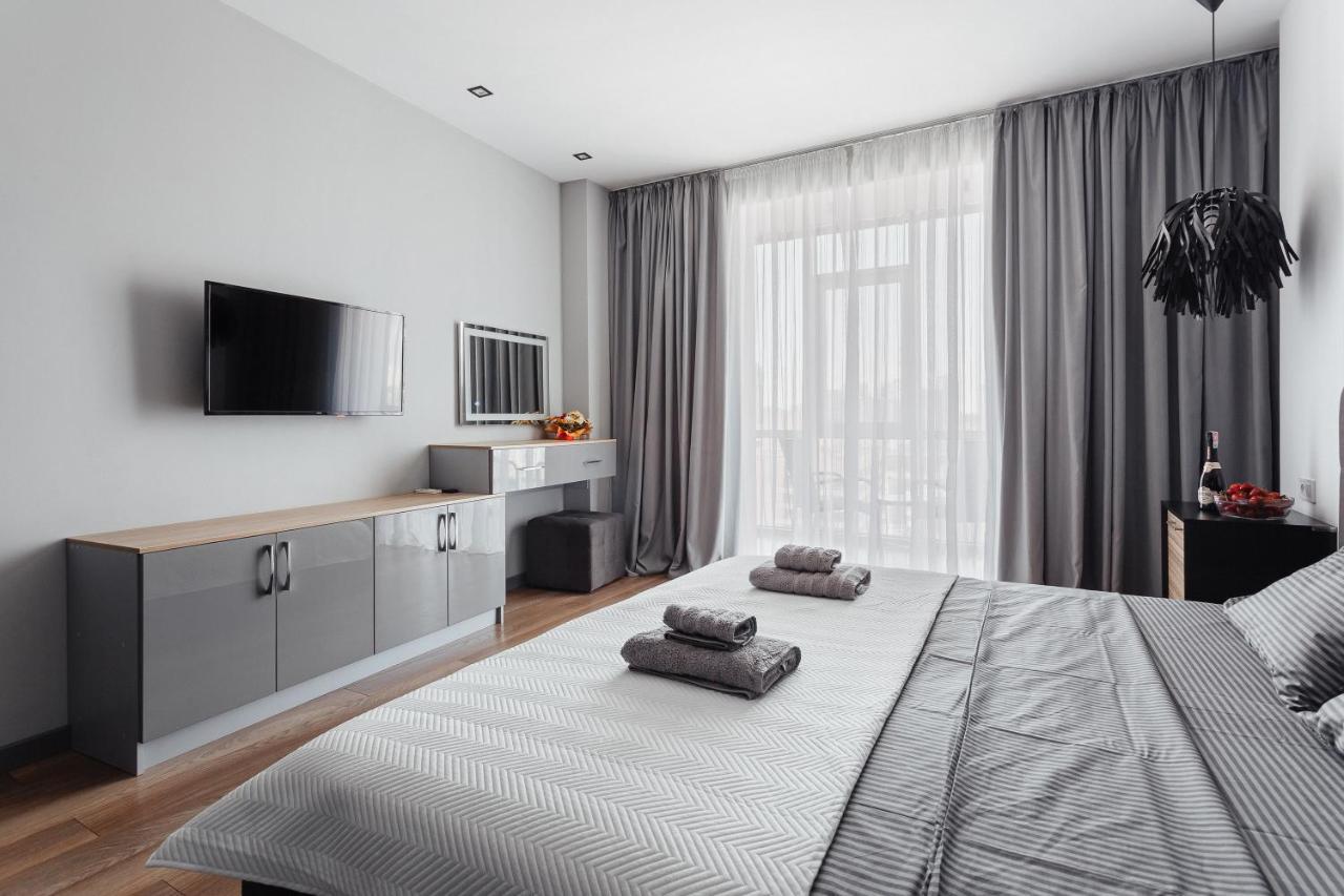 Grey Apartment Odesa Exterior foto