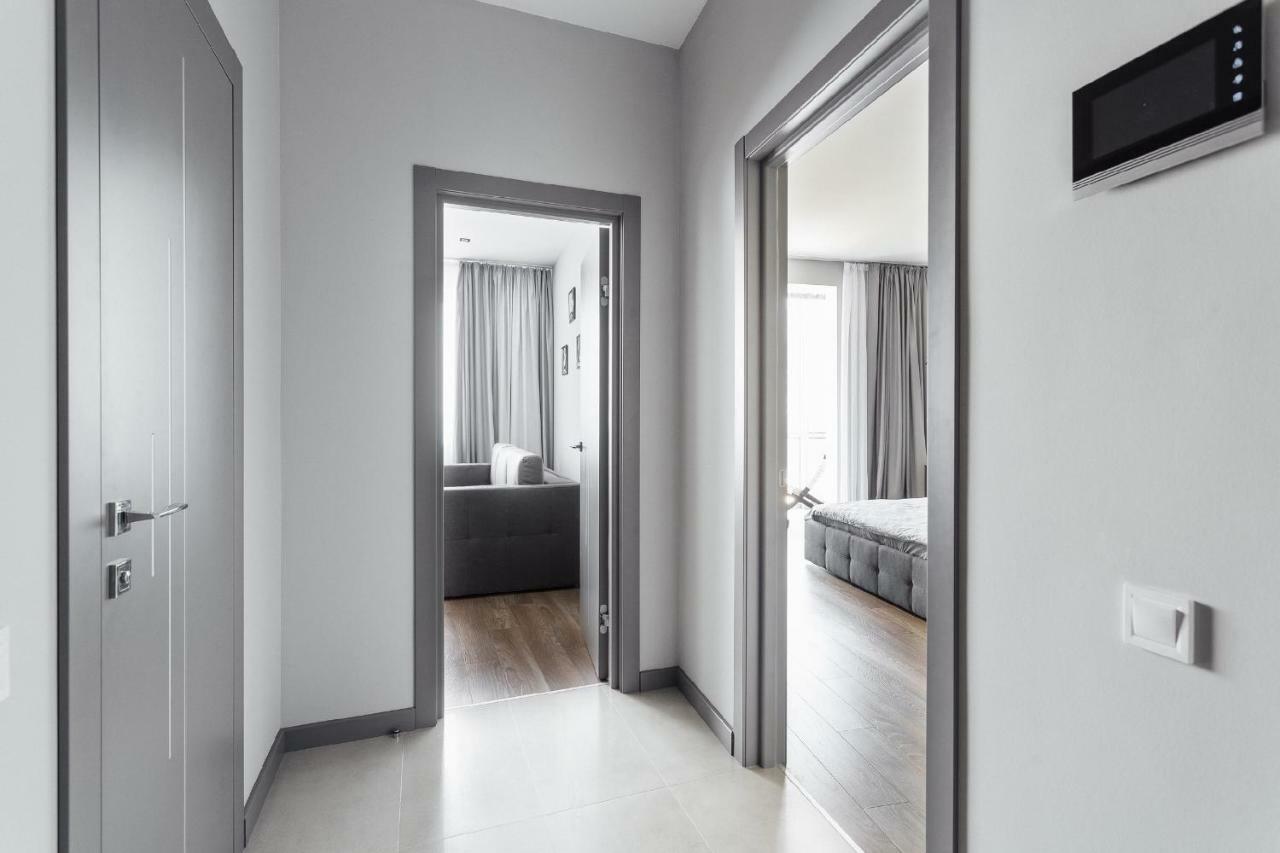Grey Apartment Odesa Exterior foto